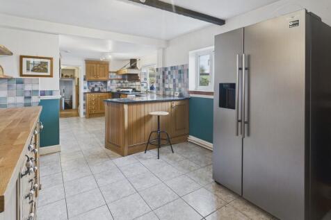 CAM04273G0-PR0214...