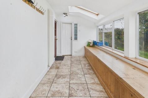 CAM04273G0-PR0214...