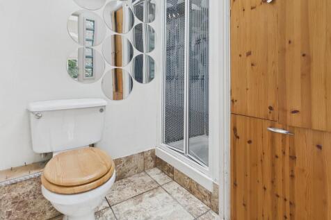 CAM04273G0-PR0214...