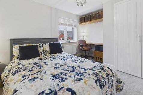 CAM04273G0-PR0241...