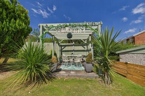 CAM04273G0-PR0153...