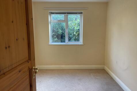 Int4 T202511181218.jpg