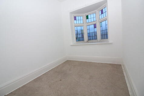 Bedroom 2 T202512031641.jpg