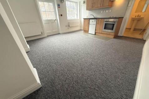 KITCHEN LOUNGE