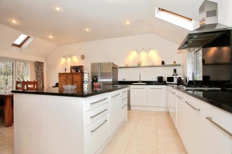 Kitchen / Breakfast Room