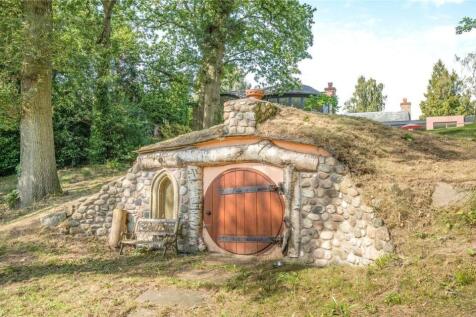 Hobbit House