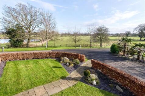Front Garden &amp; View