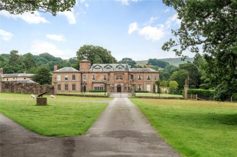 Hall &amp; Gardens