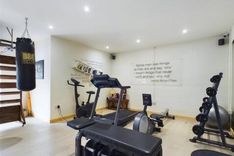 Garage/Gym