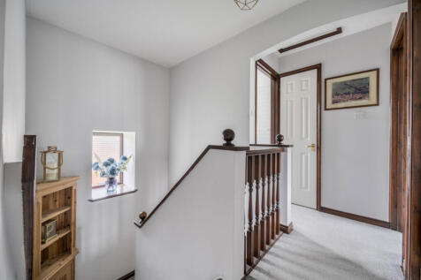 1354553-4-68ca813...