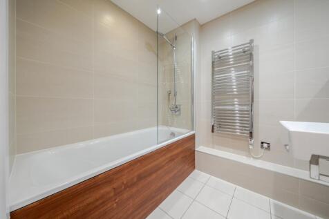 1393168-8-69401d9...