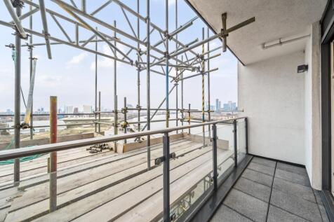 1393168-2-69401cc...