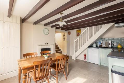 Garth Cottages 6-7 Kitchen-4.jpg