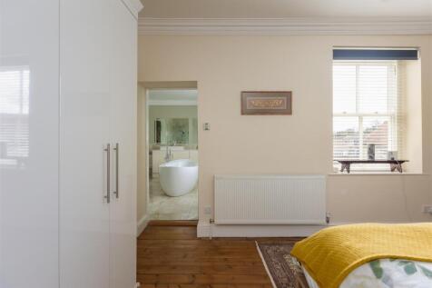 The Stone House Bedroom 1-3.jpg