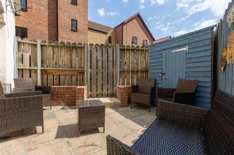 Potter Hill 33A External-3.jpg