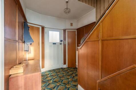 The Avenue 27 Hallway-1.jpg