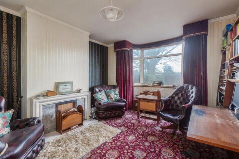 The Avenue 27 Sitting Room.jpg