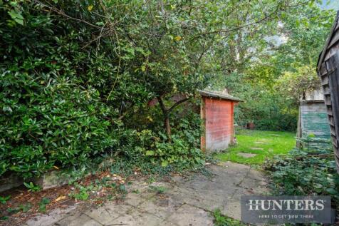 MILL FARM CRESCENT, -11.jpg