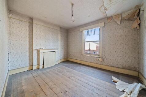 10-39bd82353 -  PropWorld - NS - 37 Panmure Road S