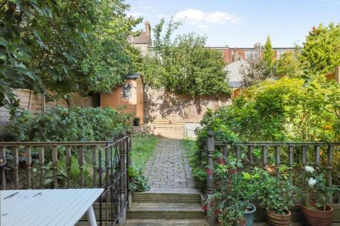 13-a470JHPropWorld - 17a Wiverton Road - 38 (1)_1.