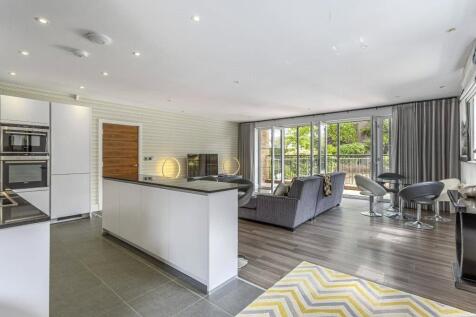 Sitting Room/Kitchen