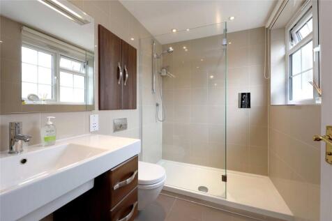 Bath/Shower Room