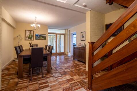 Open Plan Hallway