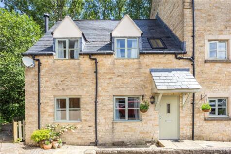 2 Webbs Court