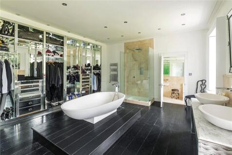 En Suite Bathroom