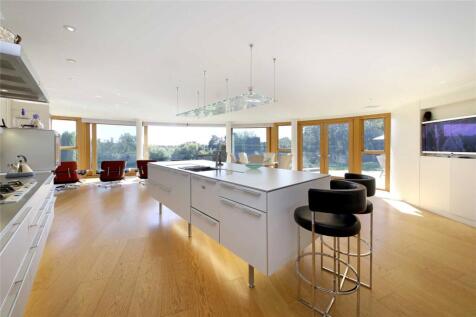 Kitchen/Breakfast Rm