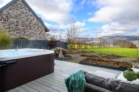 Hot Tub and Terrace