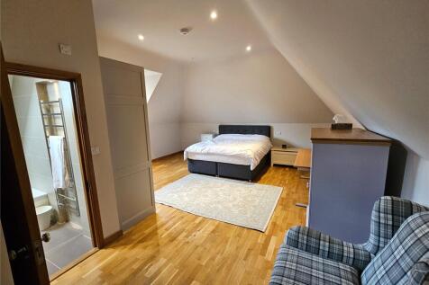 Flat bedroom