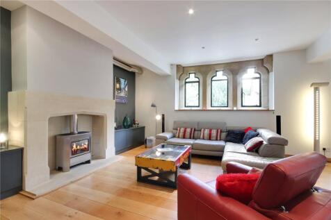 Sitting Room Area
