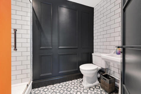 Wc/Shower Room