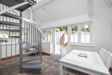 Breakfast Room