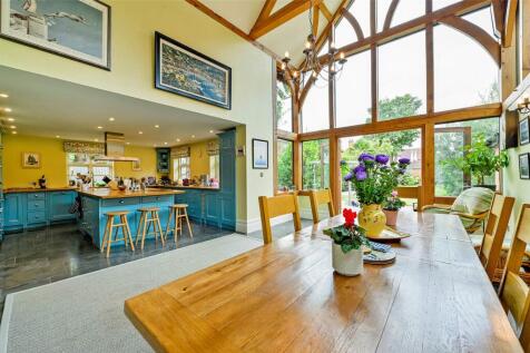 Dining Room/Kitchen