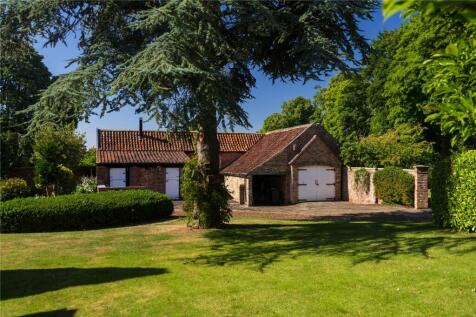Garage/Outbuildings