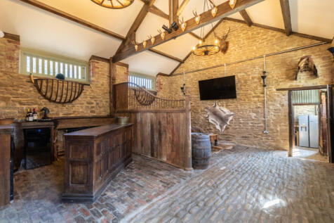 Stables/Bar