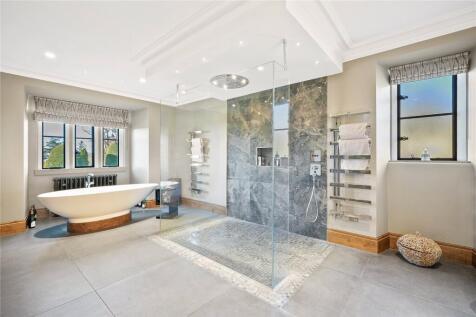 En Suite Bathroom