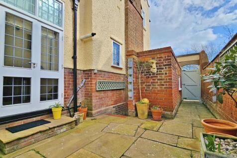 Private Courtyard Garden
