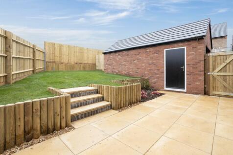 Plot 1, Show home