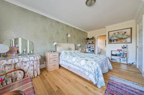 Hillcrest, Bunkers Hill