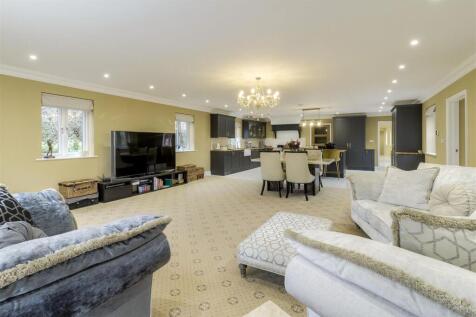 Home Farm Stables, Manor Lane