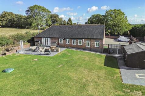 Home Farm Stables, Manor Lane