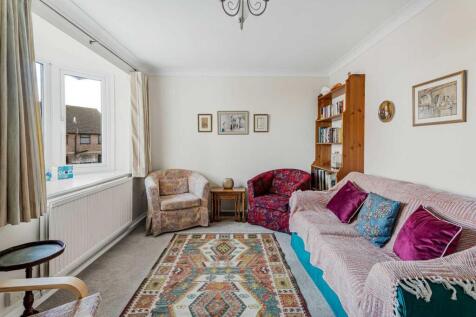 25 St. Anthonys Close