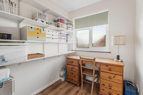 25 St. Anthonys Close