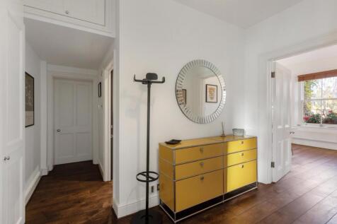 property in Altenburg Gardens, 
Clapham Junction, SW11