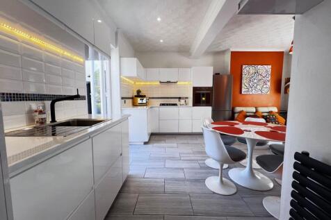 Kitchen Breakfast Room