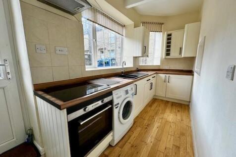Kitchen 1.jpg