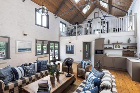 Leisure Suite